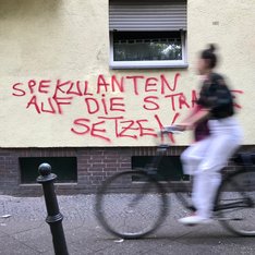 Graffiti: Spekulanten auf die Straße Graffiti: Spekulanten auf die Straße